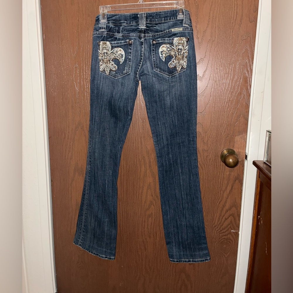 Miss me fleur-de-lis rhinestone embellished straight leg dark washed denim jeans
